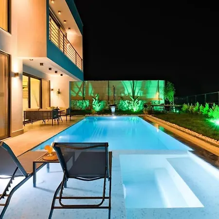 Vila Yaman Exclusive