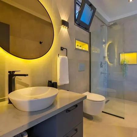 Vila Yaman Exclusive