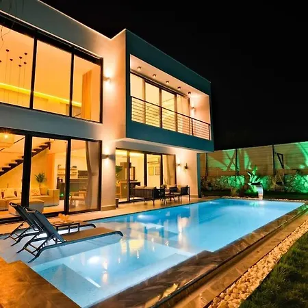 Vila Yaman Exclusive